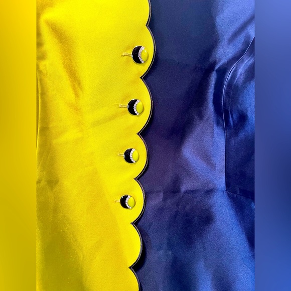 Just in time for Spring 2 Piece skirt Suit. - Picture 3 of 7